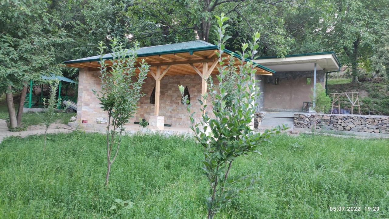 Hayat Guesthouse Nuratau Mountains Yukary-Ukhum Exterior foto
